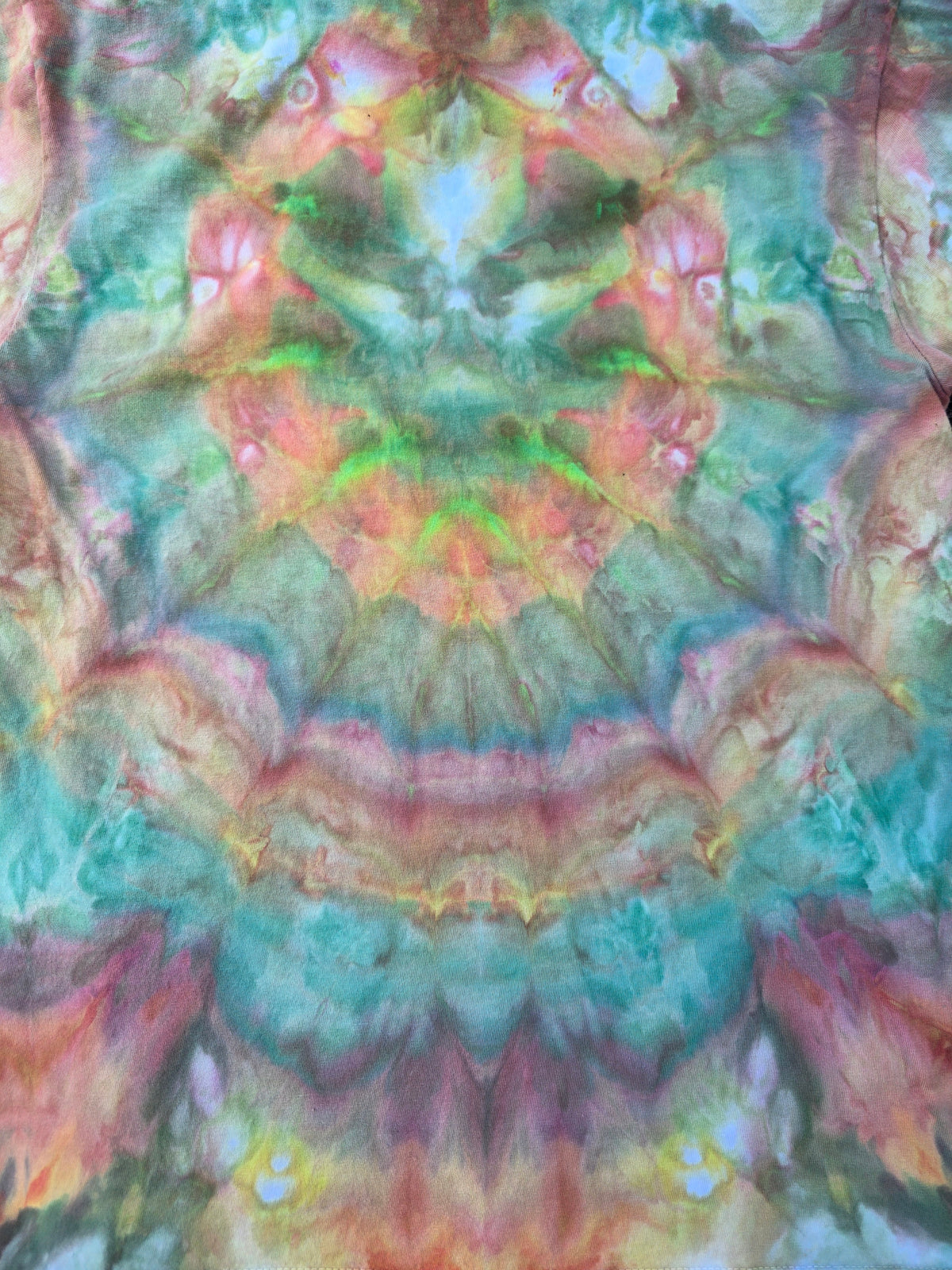 Medium KGLW/Dead Gator Stealie tie dye