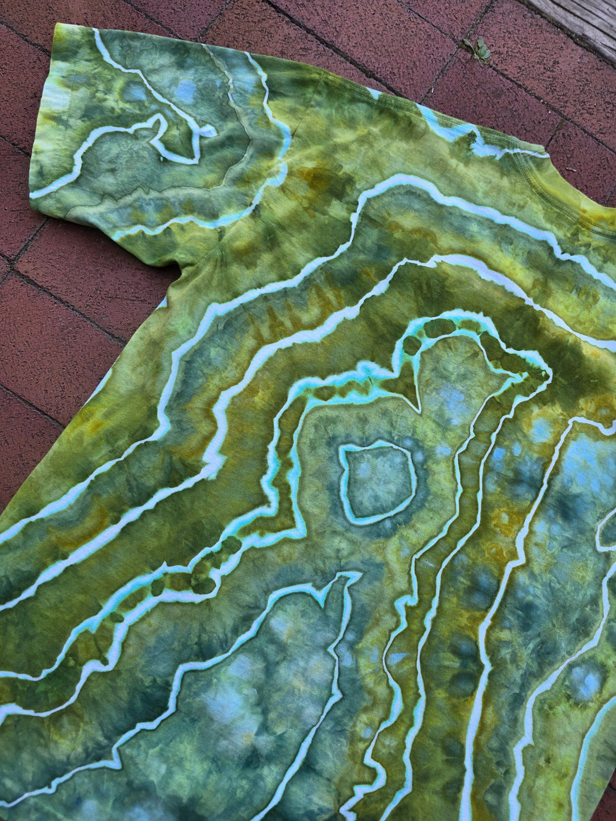 Large Grateful Dead tie dye