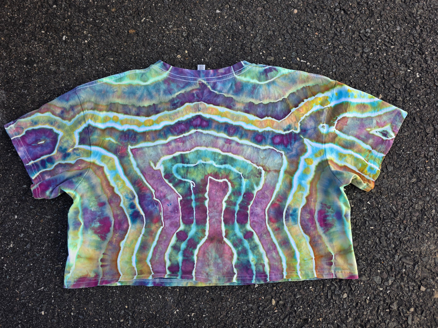 Women's Cropped Moe. tees