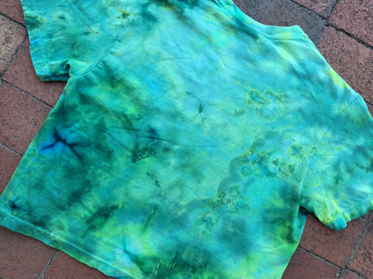 Small Tie Dyed Nonagon Boobies Crop