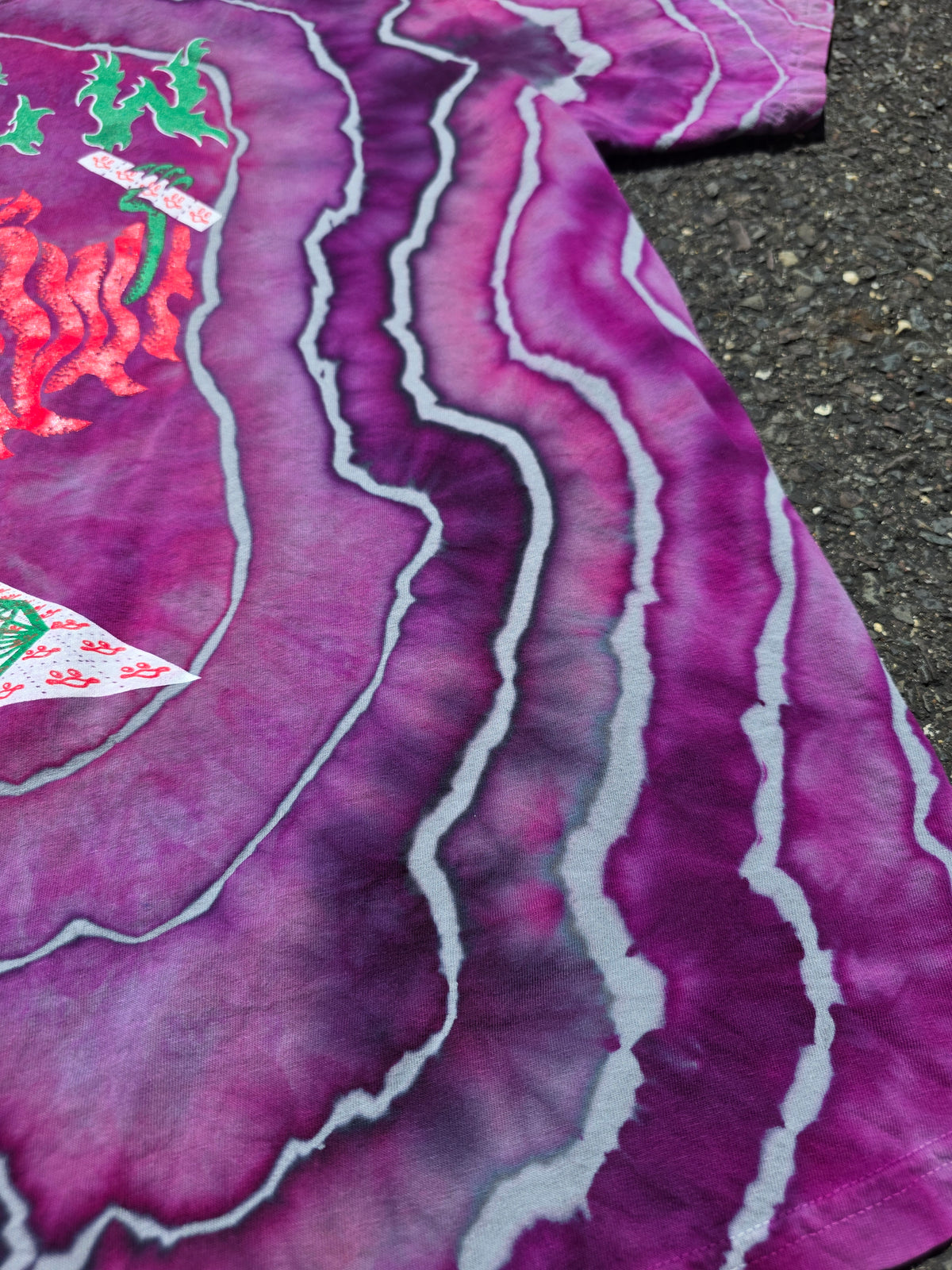 2X KGLW Tab Geode Dyed tee
