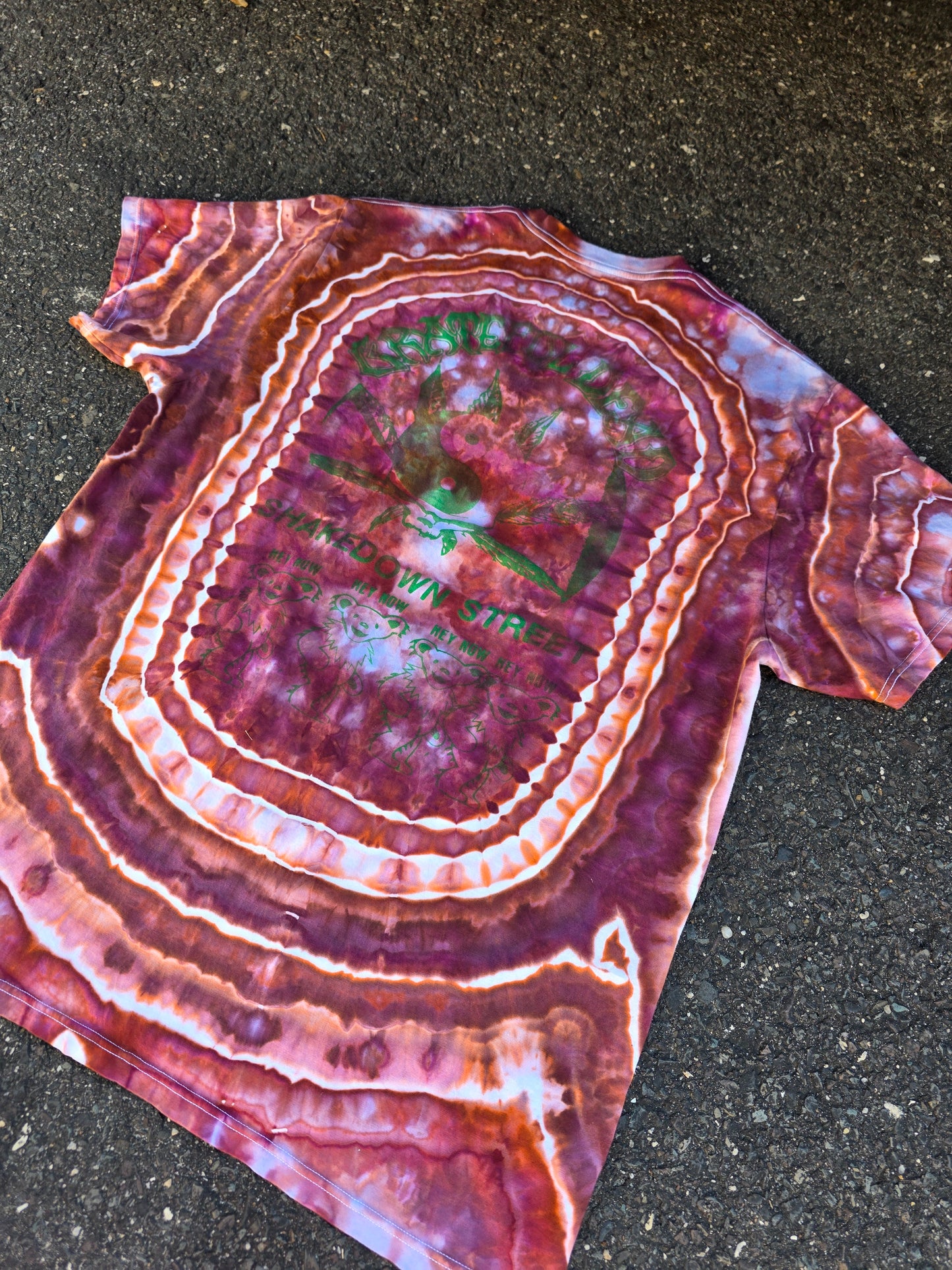 Large Upcycled SnakebootzVTG Brooks Brothers v-neck Tee
