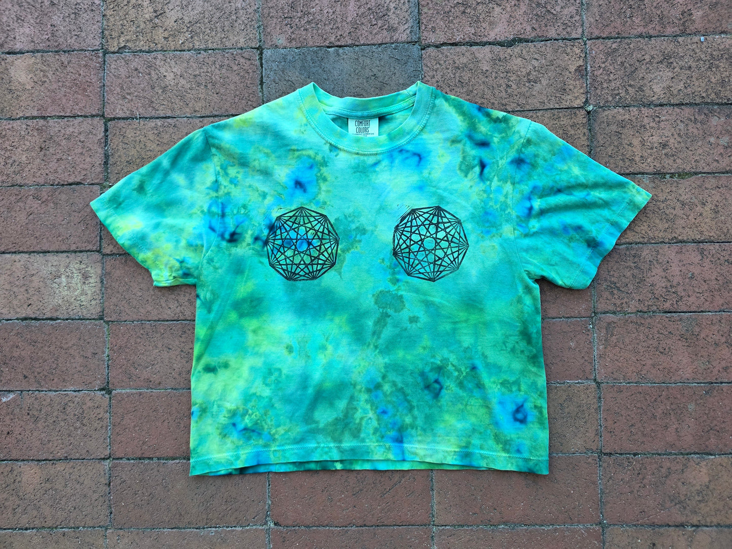 Small Tie Dyed Nonagon Boobies Crop