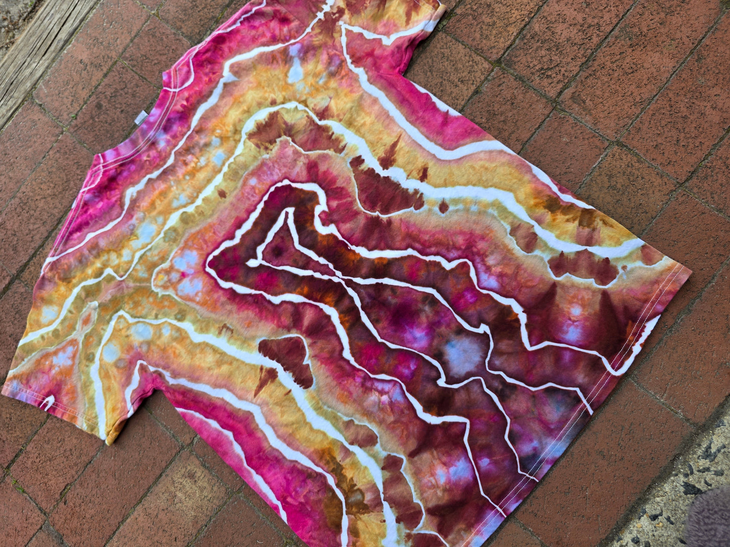 Large tie dyed The Murlocs tee